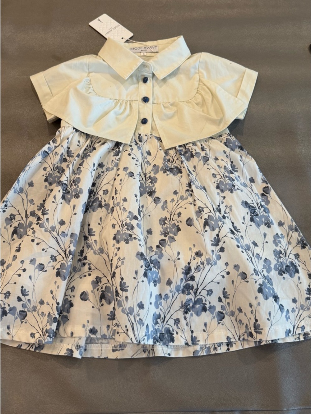 Lightweight White Floral Button-Up Dress. Size 3